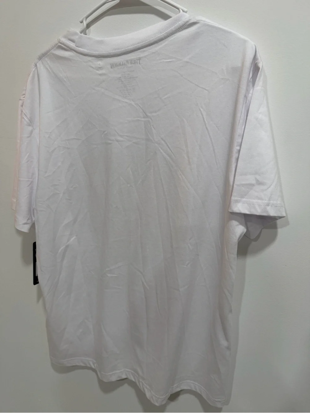 True Religion White Short-Sleeve Tee with Beige and Navy Graphic